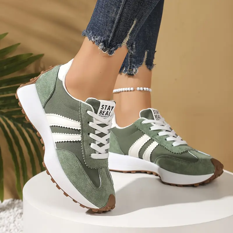 AriaViva™ – Le sneakers che coccolano il tuo passo.